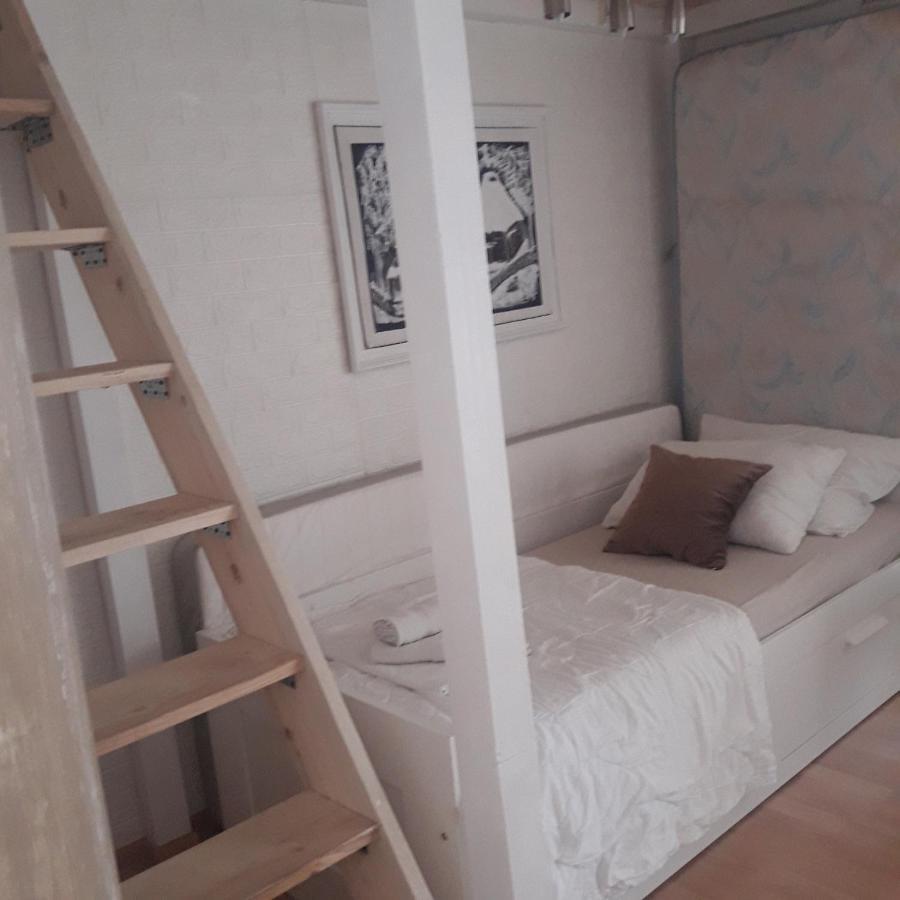 Apartmani Ni エクステリア 写真