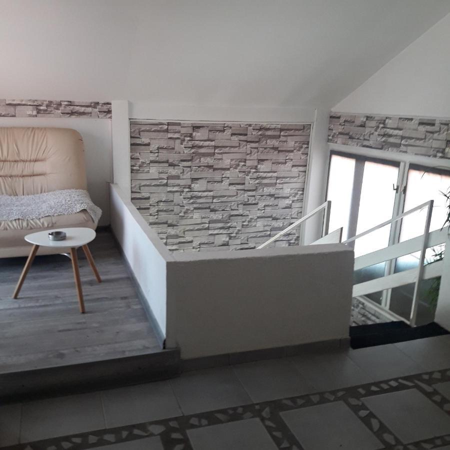 Apartmani Ni エクステリア 写真
