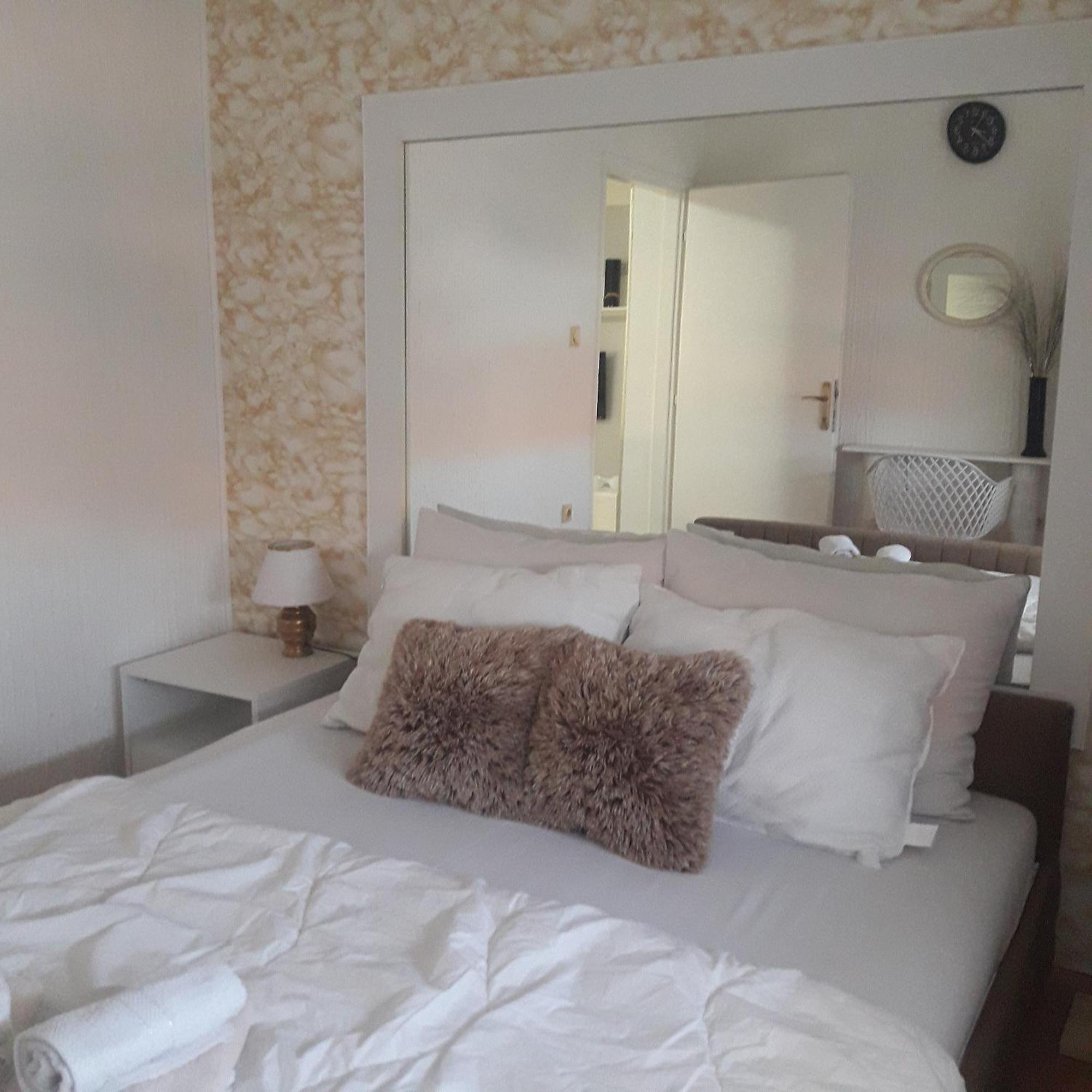 Apartmani Ni エクステリア 写真